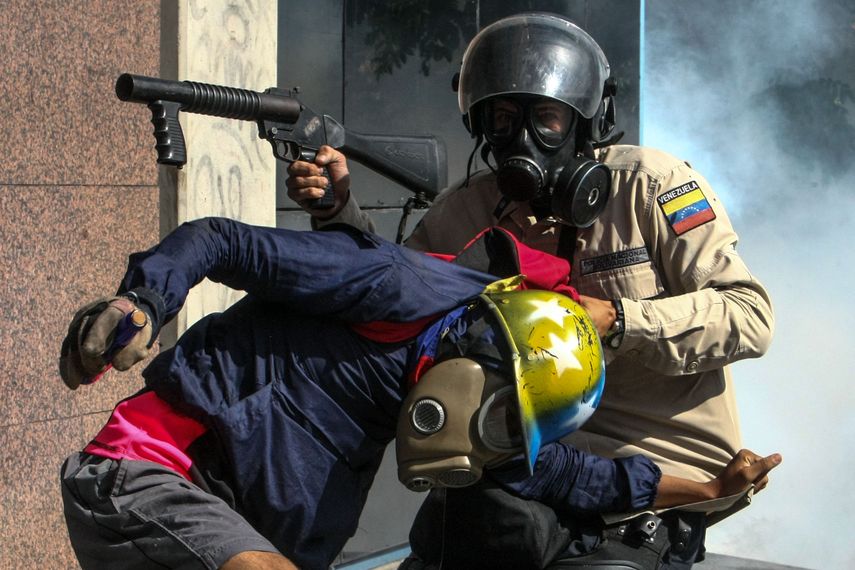 La oposición venezolana acusó de la violencia a los funcionarios de seguridad del Estado.