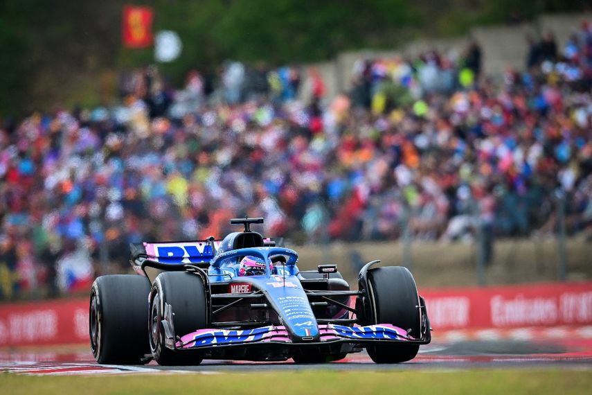 Fernando Alonso deja un vacío muy grande en Alpine, que les cuesta cubrir