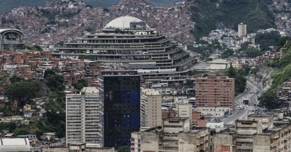 Maduro responde con más represión al pueblo a medida que EEUU combate su nexo con el narcotráfico
