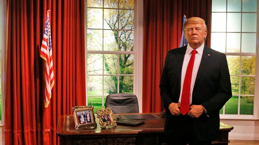 La figura de Donald Trump reemplazó la de su pronto predecesor Barack Obama como nuevo inquilino de cera en el Museo Madame Tussauds de Orlando, Florida.