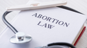 Legisladores estatales en EEUU abordan el aborto 