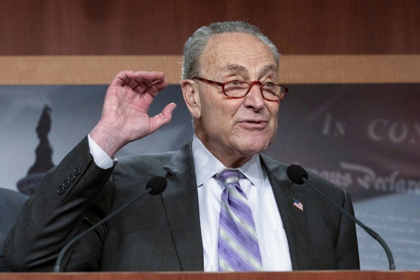 El líder de la mayoría demócrata en el Senado Chuck Schumer en el Capitolio en Washington el 2 de febrero de 2023.&nbsp;