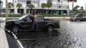 Calles inundadas en el sur de la Florida. 