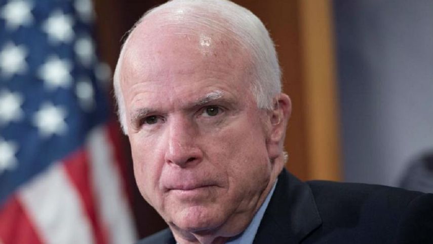 John McCain, senador por el estado de Arizona.