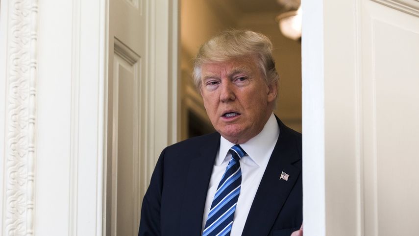 Donald Trump, presidente de los EEUU, anunció que mantendrá la defensa del veto migratorio en los tribunales.