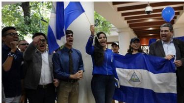 La expresa pol&iacute;tica Irlanda J&eacute;rez (centro) denunci&oacute; al r&eacute;gimen sandinista ante la Comisi&oacute;n de alto nivel de la Organizaci&oacute;n de Estados Americanos (OEA), en San Salvador, El Salvador.&nbsp;