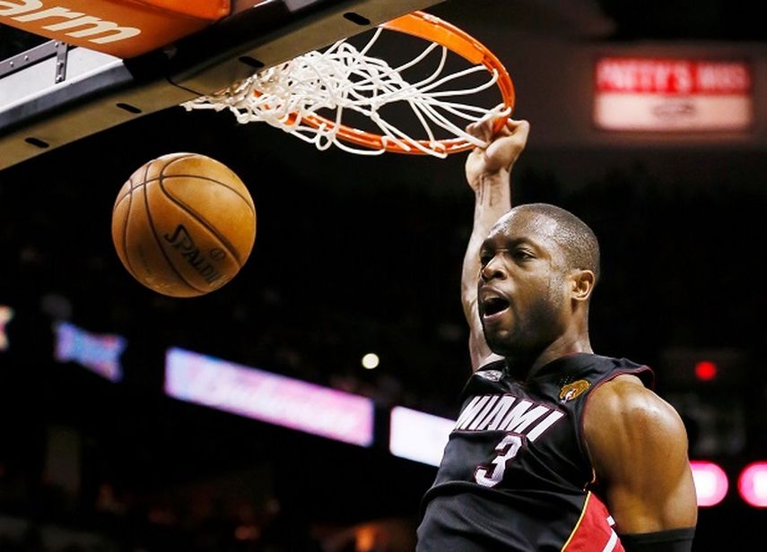 Wade tuvo su mejor noche del año con 27 puntos. (ARCHIVO)