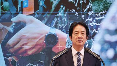 El presidente de Taiwán, Lai Ching-te, ofrece una conferencia de prensa sobre el Plan de Acción para la Salvaguardia de la Taiwán Democrática y la Seguridad Nacional en el edificio de la Oficina Presidencial en Taipéi el 26 de noviembre de 2025.