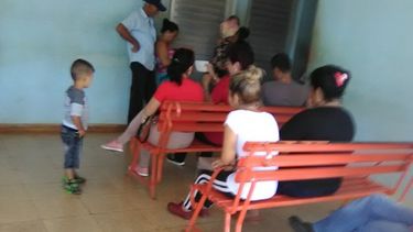 La carencia de médicos en Cuba se aprecia tanto en las consultas externas de los policlínicos y hospitales, como en los consultorios.