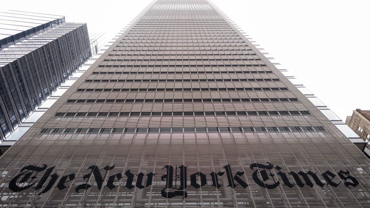 Columnista De The New York Times Vende Artículo Por 560.000 Dólares