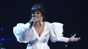 Paula Arenas interpreta Ahora soy libre en la 20a entrega de los Latin Grammy el 14 de noviembre de 2019 en el MGM Grand Garden Arena en Las Vegas.&nbsp;