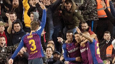 Gerard Piqué mostró su mano en referencia al abultado resultado conseguido ante los merengues.