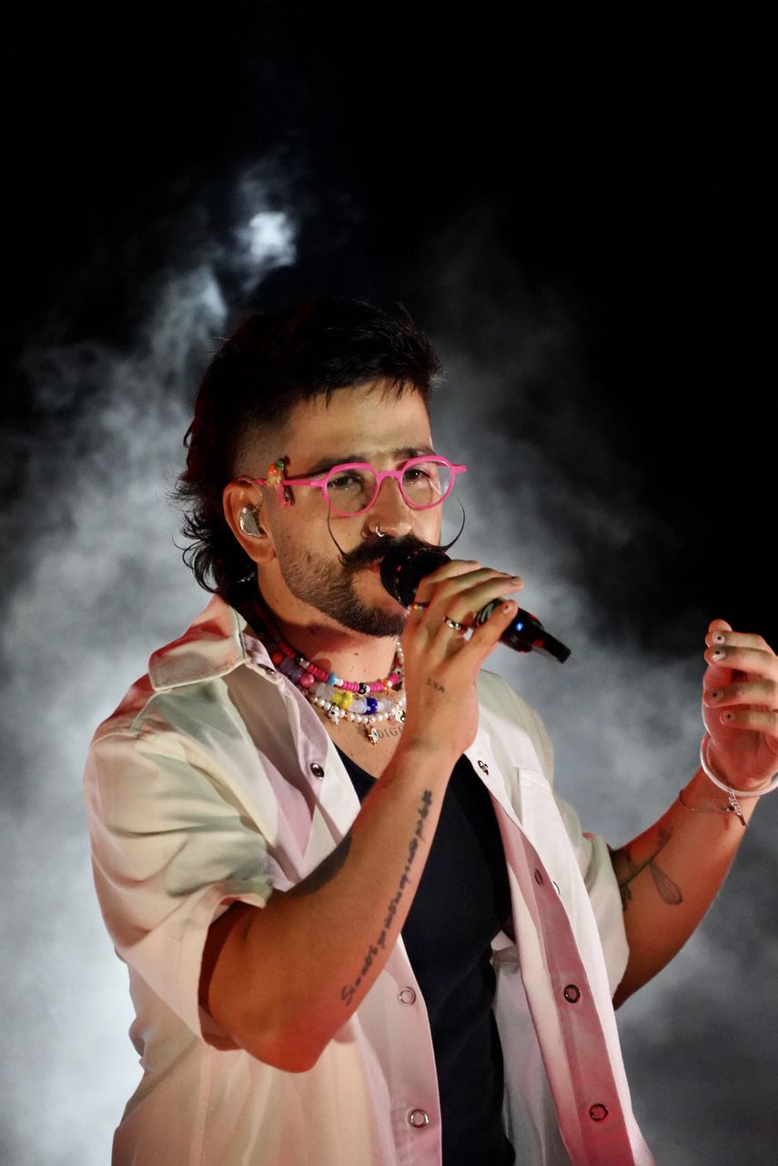 Camilo se presenta en el escenario del Coliseo de Puerto Rico José Miguel Agrelot el 20 de julio 2023 en la vigésima edición de Premios Juventud.