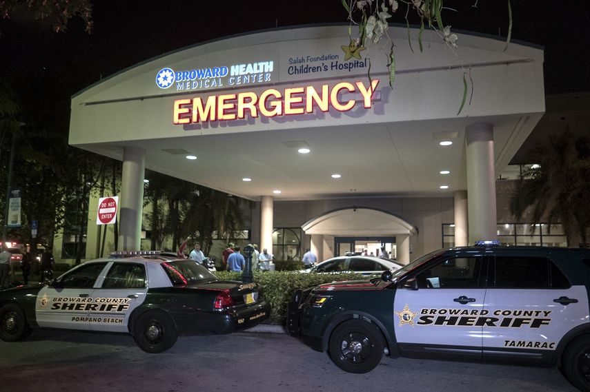 La mujer está&nbsp;retenida en la cárcel principal del condado de Broward&nbsp;con&nbsp;una&nbsp;fianza impuesta&nbsp; de $ 10,000 dólares.