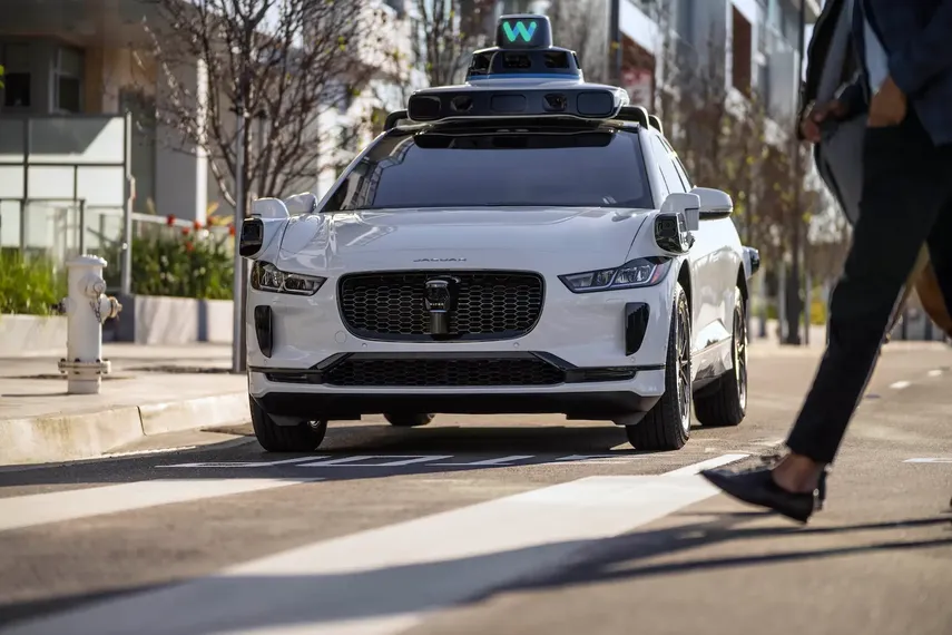 Los vehículos de Waymo, la empresa de tecnología de conducción autónoma, comienzan a dar servicio en Miami.&nbsp;