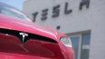 Un vehículo Model X 2023 frente a un concesionario Tesla el 18 de junio de 2023 en Littleton, Colorado.&nbsp; 