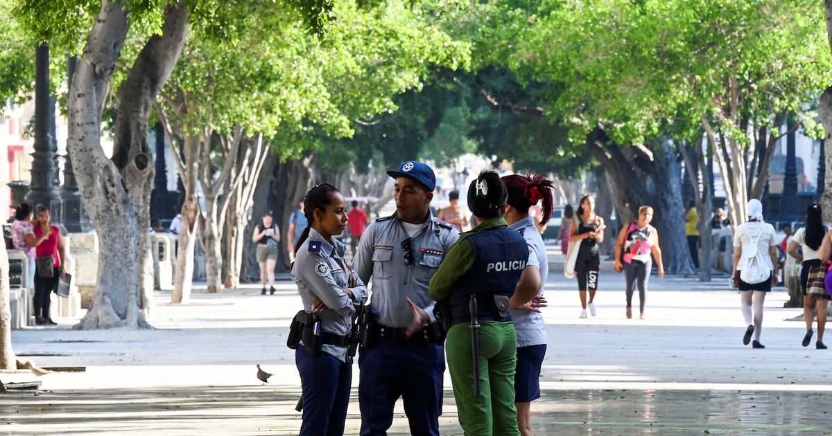 Cuba: Identifican oficial de la Seguridad del Estado que reprimió a periodistas y opositores