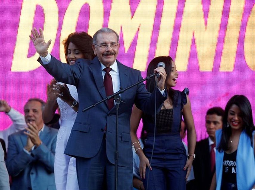 Celebración en el comando de Campaña del PLD. (EFE)