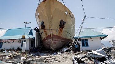 Vista del destrozo tras el terremoto y posterior tsunami en las calles de Palu (Indonesia).
