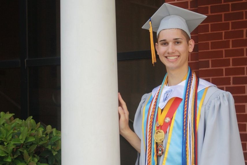 Seth Owen&nbsp;no solo fue aceptado por la prestigiosa Universidad de Georgetown, sino que cursará gratis los estudios.