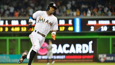 Gordon ha sido de los pocos aspectos positivos de los Marlins en el 2015. (REUTERS)