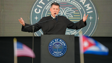 El padre Alberto Cutié.