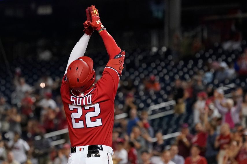 Juan Soto celebra tras conectar su jonrón 19 de la temporada. El dominicano será parte de la legión de latinos en el Derby de Jonrones de la MLB