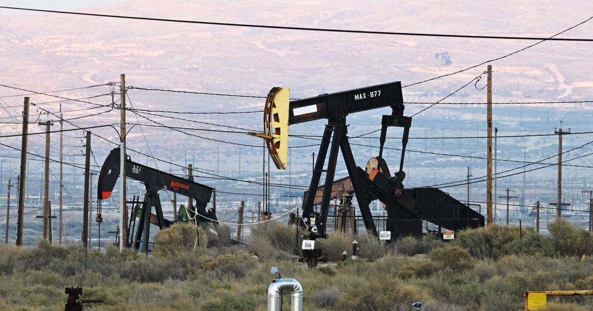 Se desploman los precios del petróleo tras propuesta de EEUU