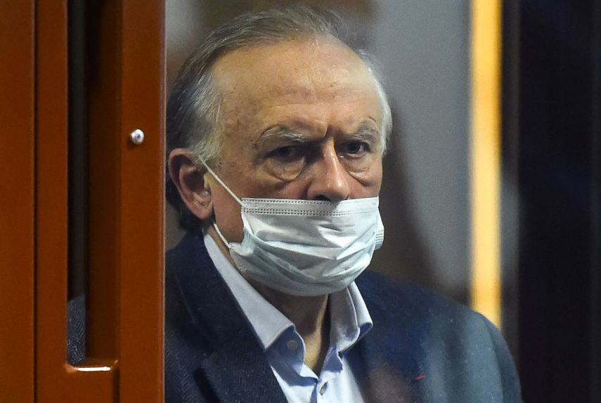 El historiador ruso Oleg Sokolov fue condenado el viernes a 12 años y medio de prisión en San Petersburgo.