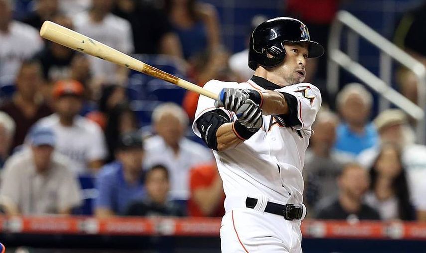 Ichiro acumula 2.935 hits en las Grandes Ligas, pero su promedio no llega a .300 desde 2010 (CORTESÍA)