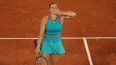 La bielorrusa Aryna Sabalenka celebra tras vencer a la polaca Iga Swiatek durante su partido de semifinales individual femenino en la duodécima jornada del Abierto de Francia, en la cancha Philippe-Chatrier del complejo Roland-Garros de París, el 5 de junio de 2025. La bielorrusa Aryna Sabalenka celebra tras vencer a la polaca Iga Swiatek durante su partido de semifinales individual femenino en la duodécima jornada del Abierto de Francia, en la cancha Philippe-Chatrier del complejo Roland-Garros de París, el 5 de junio de 2025.