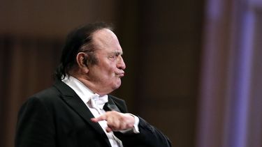 Charles Dutoit, director artístico de la Orquesta Filarmónica de Londres.