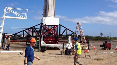 Esta imagen del 23 de abril del 2014 suministrada por la NASA muestra un vehículo experimental que será puesto a prueba en Kelaha, Hawaii, el 3 de junio del 2014. El experimento también probará un nuevo diseño de paracaídas como el que se necesitará pa