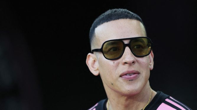 Daddy Yankee antes de un partido entre los Colorado Rapids y el Inter Miami en el Estadio DRV PNK el 6 de abril de 2024 en Fort Lauderdale, Florida.&nbsp;