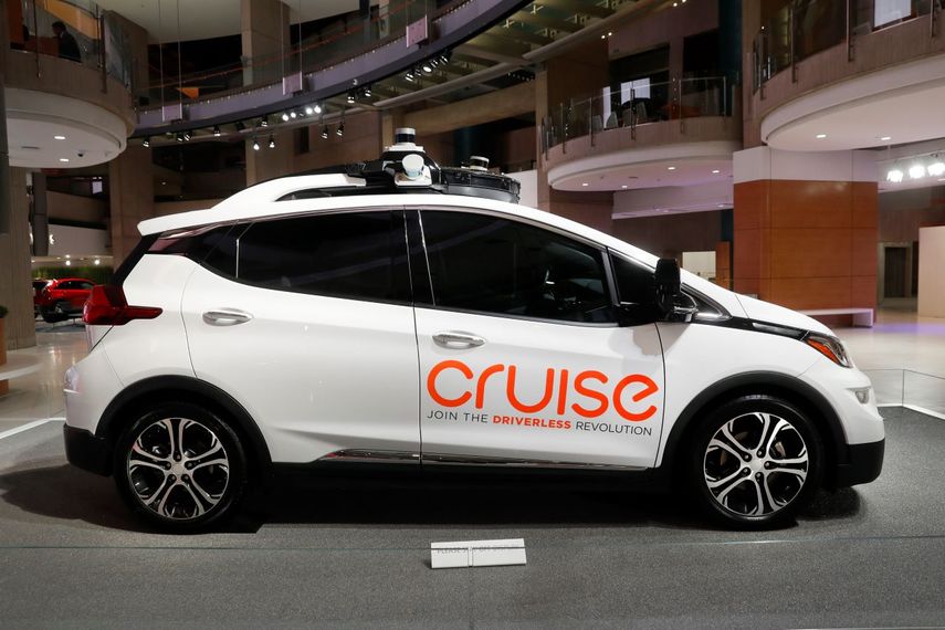 En esta imagen del 16 de enero de 2019 se ve un vehículo eléctrico autónomo Bolt EV de General Motors de la compañía Cruise AV, en Detroit.&nbsp;