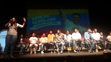 Pese a que López está privado de libertad por la dictadura de Nicolás Maduro, nosotros somos sus ideas de rebelión en la calle, dijo la responsable nacional de Juventudes de Voluntad Popular, Ana Karina García.