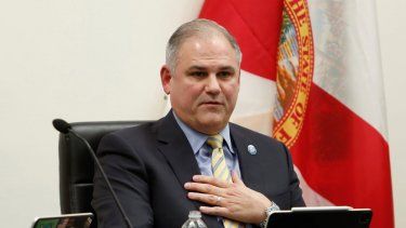 El alcalde Frank Hibbard en una reunión en Clearwater, Florida, el 5 de enero de 2023.&nbsp;