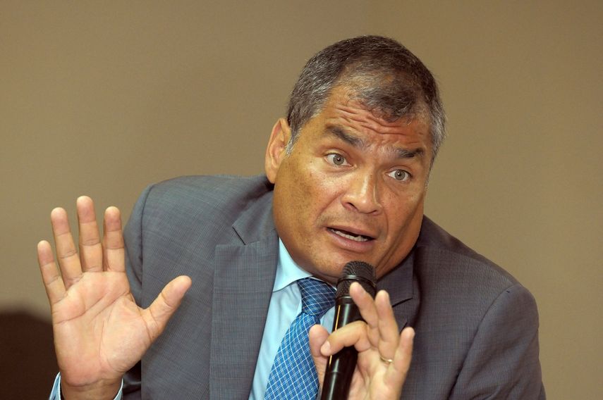 El expresidente de Ecuador Rafael Correa habla en una rueda de prensa en Guayaquil, en febrero de 2018.