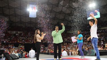 En todos los liceos del país vamos a instalar crioptomonedas, con la más alta tecnología, agregó el jefe del Ejecutivo venezolano