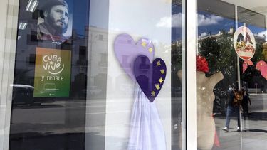 Decorado por el Día de los Enamorados en una tienda de La Habana, Cuba.&nbsp;
