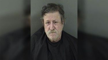 Harold Krages, de 64 años, fue acusado de crueldad animal por la muerte de su mascota.