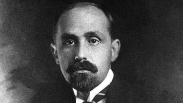 Retrato del escritor español&nbsp;Juan&nbsp;Ramón&nbsp;Jiménez, seguidor del estilo literario denominado Modernismo.&nbsp;