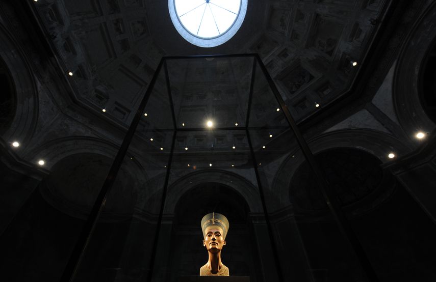 El busto de la reina egipcia Nefertiti es una de las mayores atracciones de la Isla de los Museos de Berl&iacute;n.&nbsp;