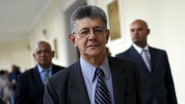 Ramos Allup representa una&nbsp;carta de&nbsp;la oposición para las presidenciales, luego de  la inhabilitación de Henrique Capriles y la condena de Leopoldo López,  de casi 14 años, que cumple en arresto  domiciliario.