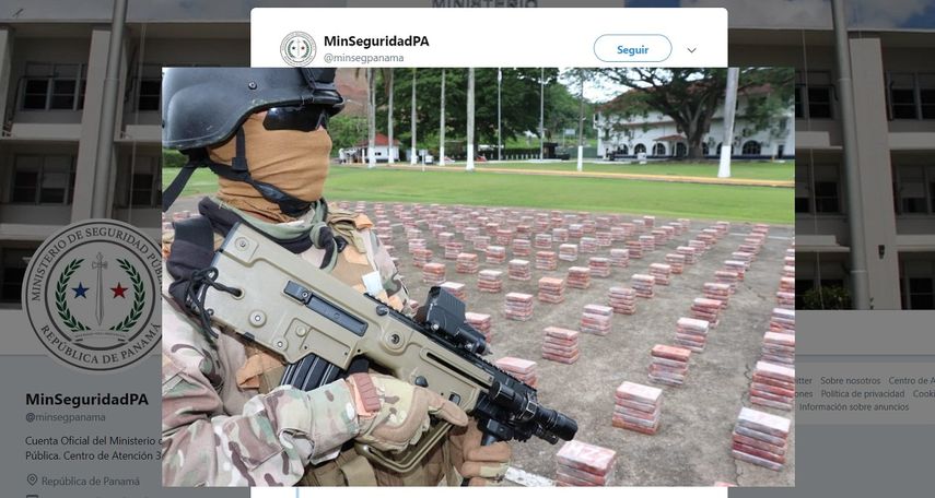 Fotografía de los paquetes de cocaína detectados por las autoridades panameñas en un barco procedente de Cuba, publicadas en la cuenta oficial de Twitter del Ministerio de Segiuridad Pública.