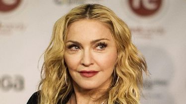 Madonna posa para las cámaras. (AP). 